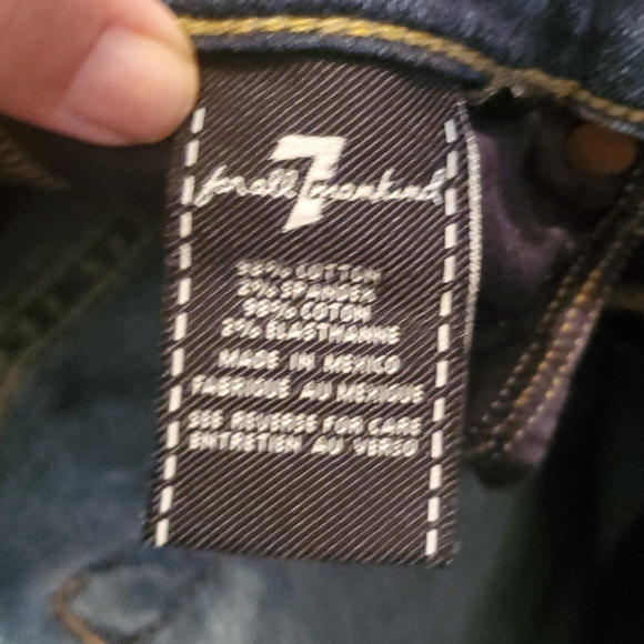 7 For All Mankind  Gwenevere Jeans - Picture 4 of 5